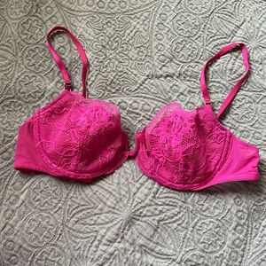 Victoria’s Secret Very Sexy bra, push-up without padding